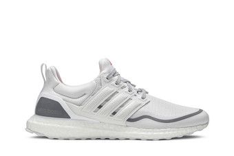 Ultraboost  men's 2025 reflective/white/crystal white/grey reflective pack