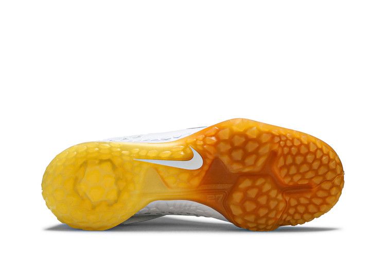 Size Nike Force Zoom Trout Turf 'White Magma Orange'