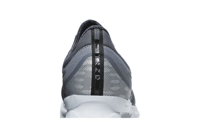 Asics Novablast Metropolis
