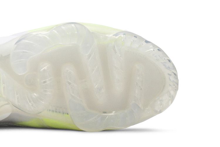 Wmns Air Jordan Reign 'white Volt'