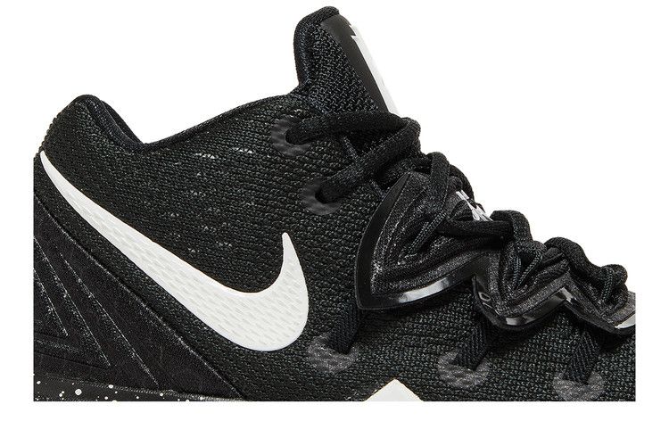 Kyrie 5 black outlet magic release date