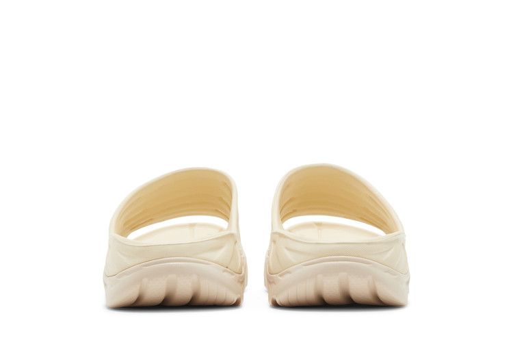 Hoka Ora Recovery Slide Shortbread