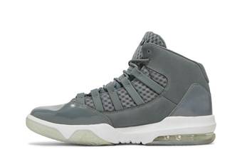 jordan max aura junior grey