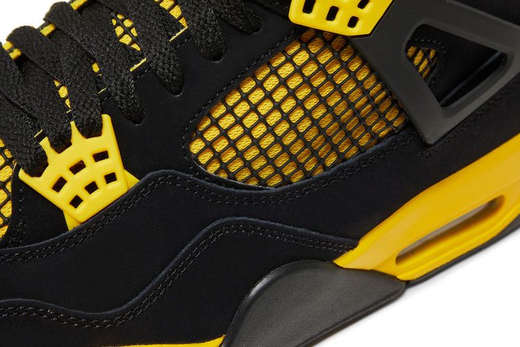 Jordan 4 retro on sale black and yellow