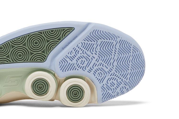 Damian Lillard X Adidas Gil Zero Restomod Zero Dollar Bill