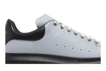 黑白水 Buy Alexander McQueen Oversized Sneaker 'Light Blue Black