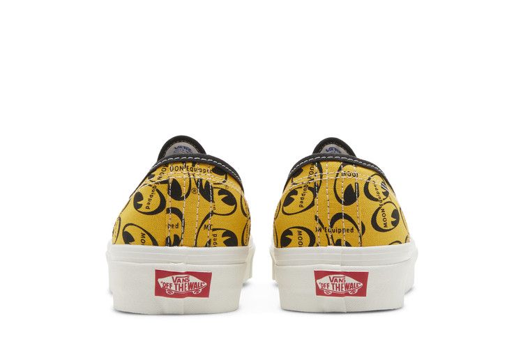 Mooneyes X Vans Authentic 44 Dx Anaheim Factory - Yellow
