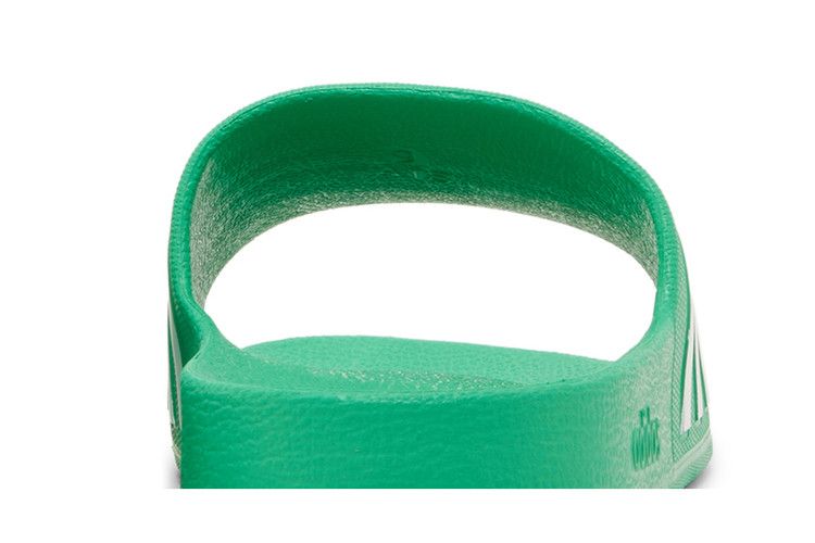 Adilette Aqua Slides 'Vivid Green' — foto 7