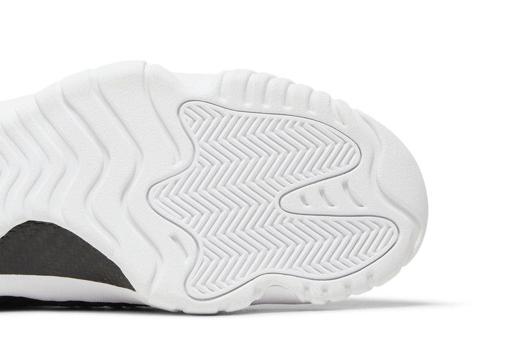 Jordan future low black on sale white