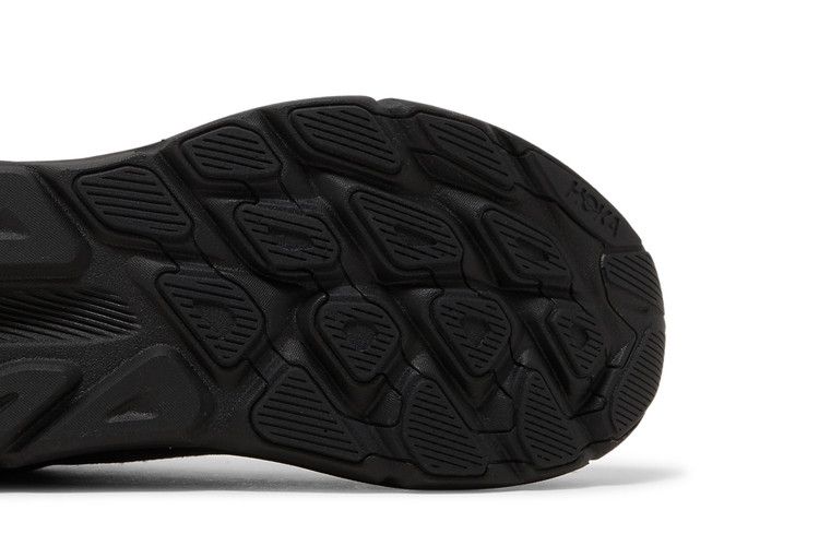 Hoka Clifton 9 Triple Black