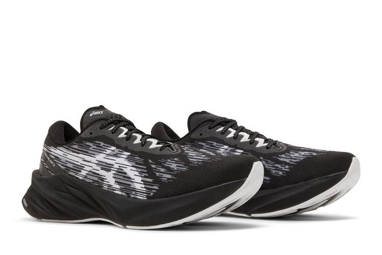 Asics Novablast 3 'black White'
