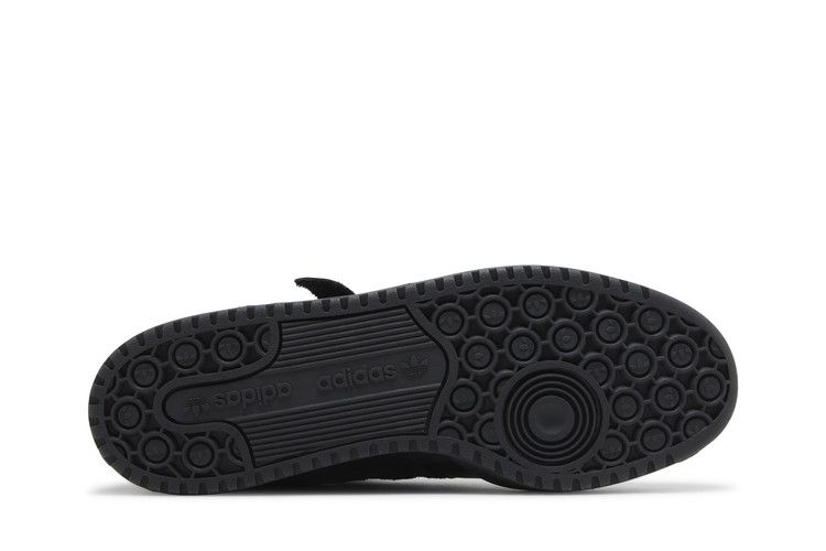 Forum Low 'Triple Black' — foto 5