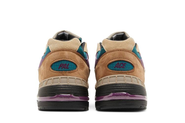 Buy Palace x 991 Made in England 'Taos Taupe Grape' - M991PAL | GOAT