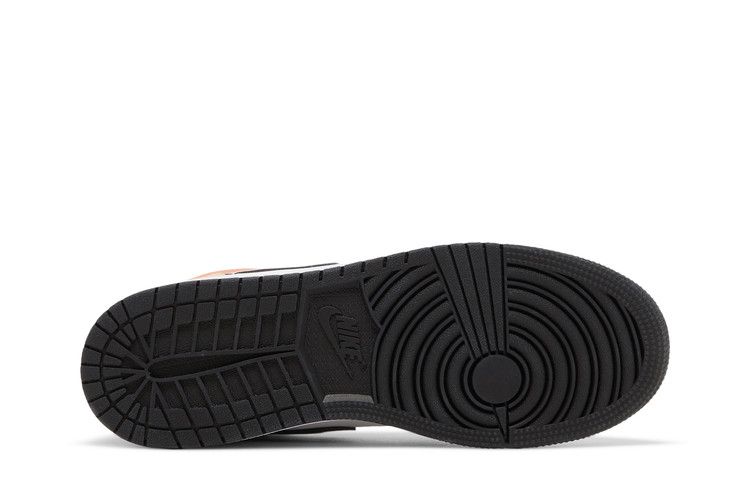Air Jordan 1 Low SE Gs Flight Club