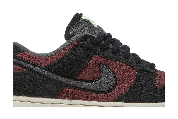 Buy Wmns Dunk Low SE 'Fleece - Burgundy Crush' - DQ7579 600 ...