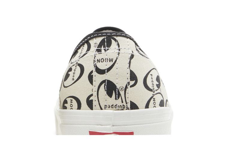 Mooneyes X Vans Authentic 44 Dx Anaheim Factory - White