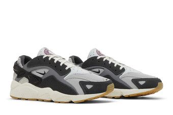 Buy Nike Air Huarache Runner  display picture 3