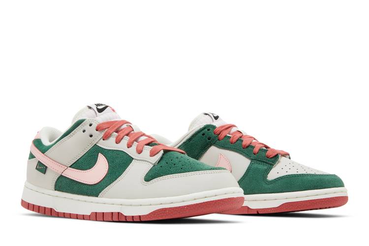 Buy Wmns Dunk Low SE 'All Petals United' - FN8923 061 | GOAT