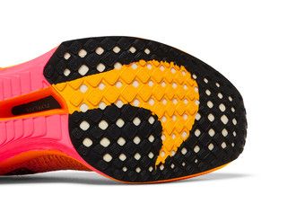 Buy Nike ZoomX VaporFly Next% 3 'Hyper Pink' - DV4129 600 | GOAT