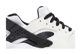 White and black clearance huraches