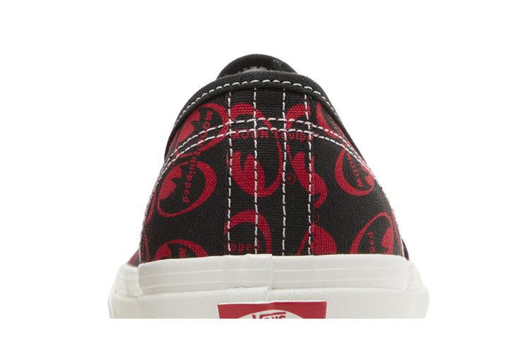 Mooneyes X Vans Authentic 44 Dx Anaheim Factory - Black Red