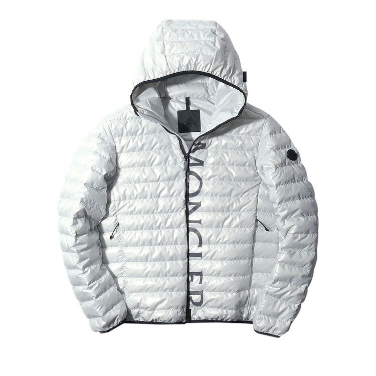 超希少　MONCLER 超大型ブランケット　掛け布団　タオル　新品・未使用 Moncler | Jackets & Coats | Brand New Moncler | Poshmark