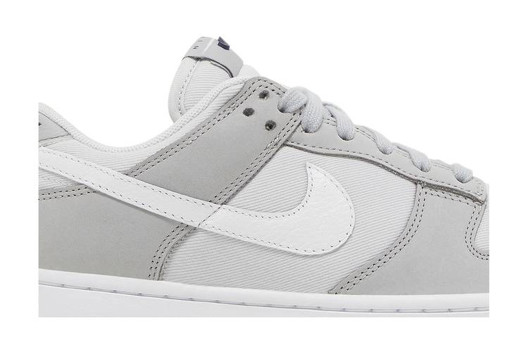 Buy Wmns Dunk Low LX 'Light Smoke Grey' - FB7720 002 | GOAT