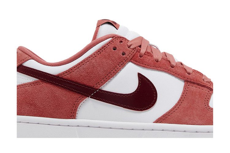 Wmns Dunk Low 'Valentine's Day 2024'