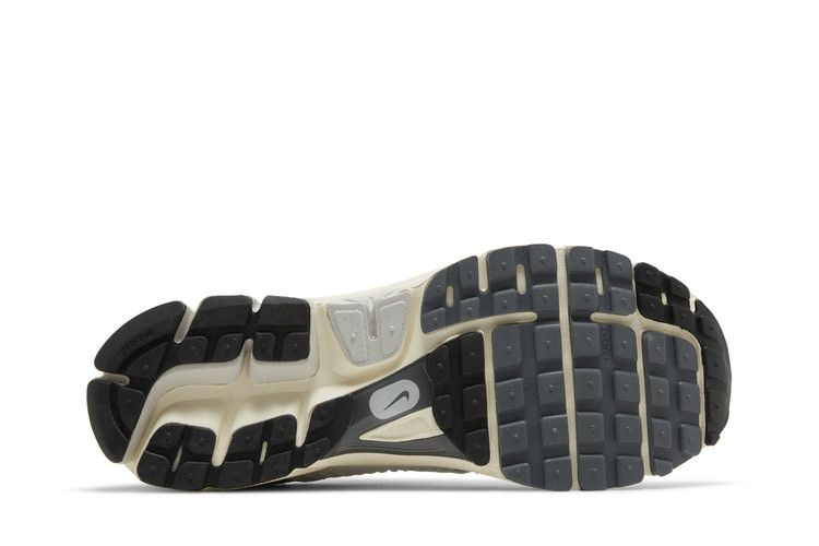 Nike Zoom Vomero 5 Platinum Tint — foto 5