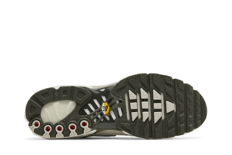 air max plus neutral olive