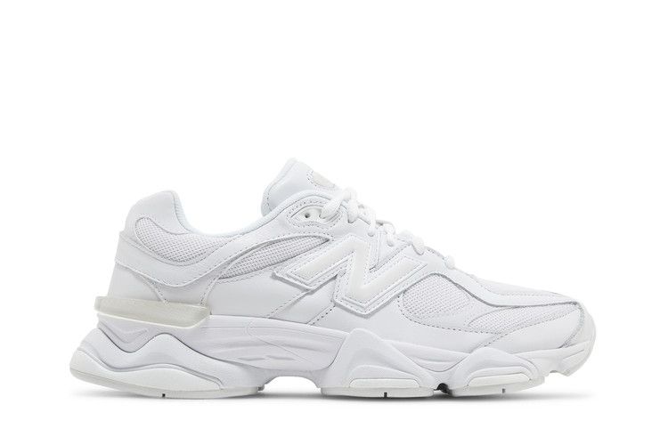 9060 'Triple White'