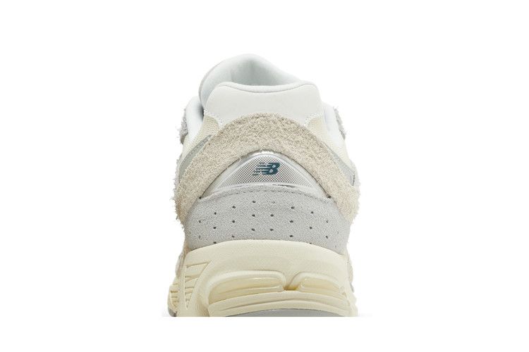 Buy New Balance 2002R 'Linen' - M2002REK | GOAT