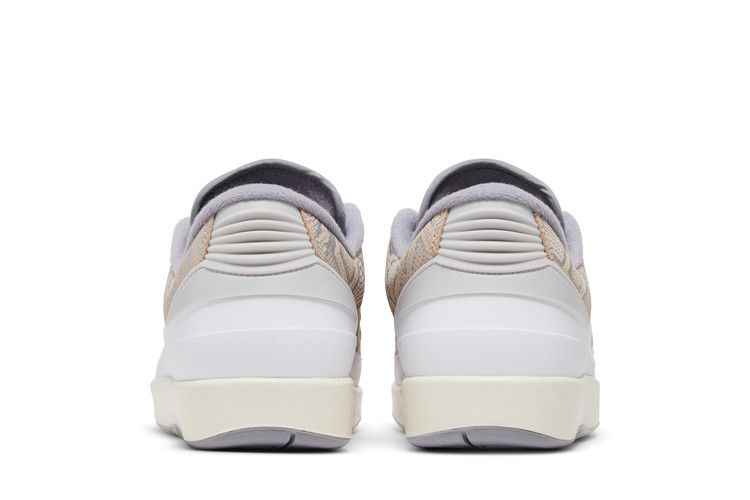 Air Jordan 2 RETRO Low 'white/Cement Grey-Sanddrift-Neutral Grey'