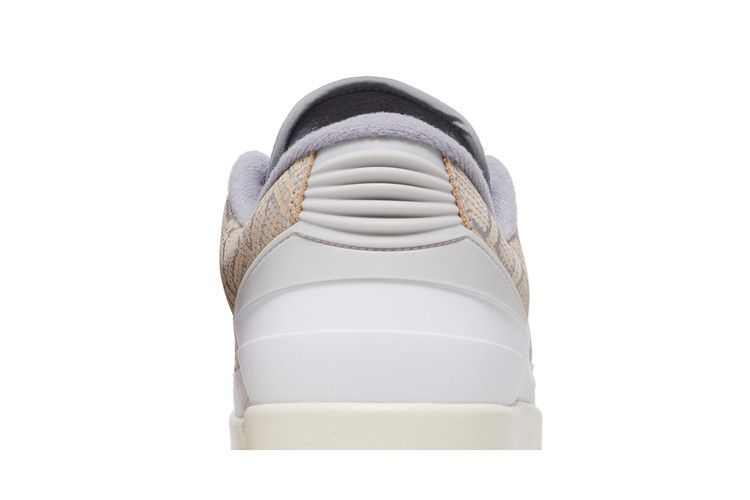 Air Jordan 2 RETRO Low 'white/Cement Grey-Sanddrift-Neutral Grey'