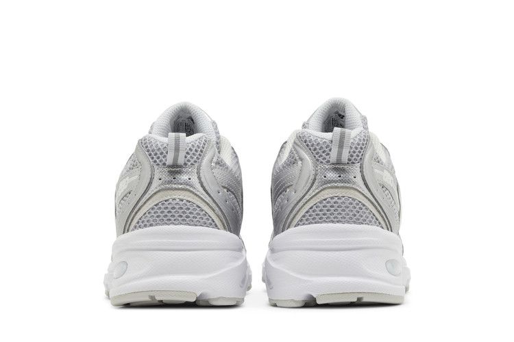 New Balance 530 Moonbeam Silver Metallic — foto 7