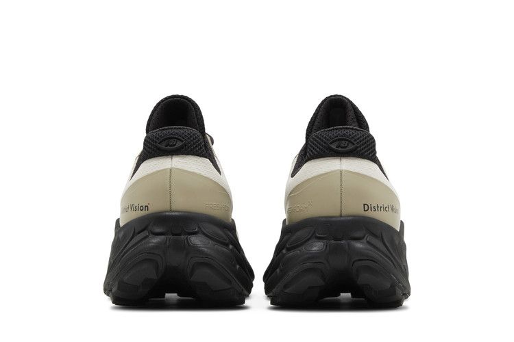 District Vision X New Balance Fresh Foam X More Trail V3 Jet Stream Taupe
