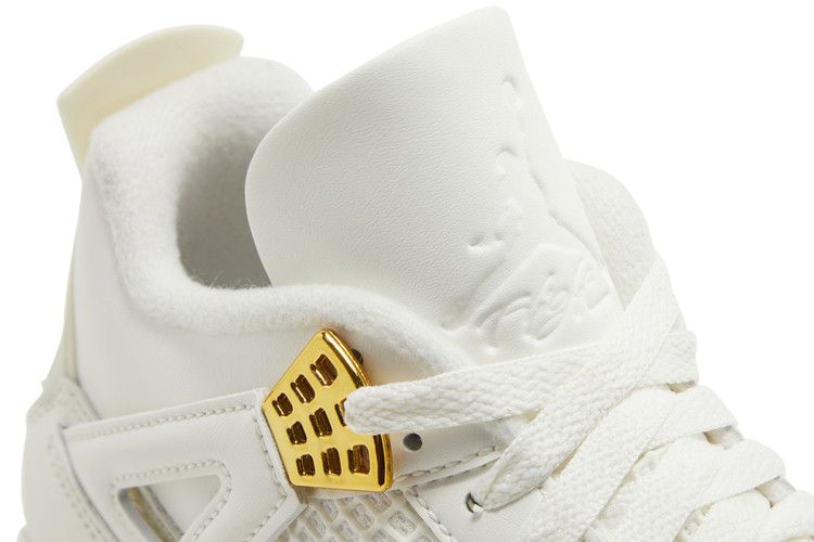 Air Jordan 4 RETRO Off Whitemetallic Gold-Black