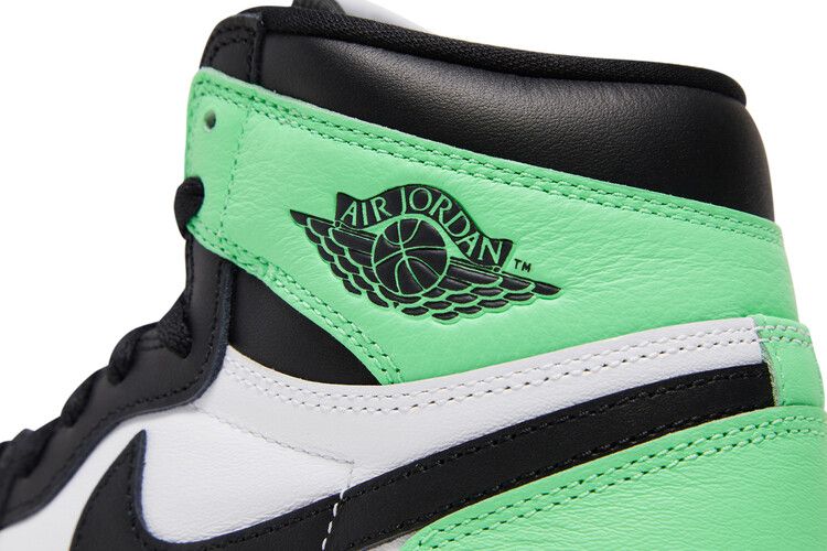 Air Jordan 1 Retro High OG 'Green Glow'