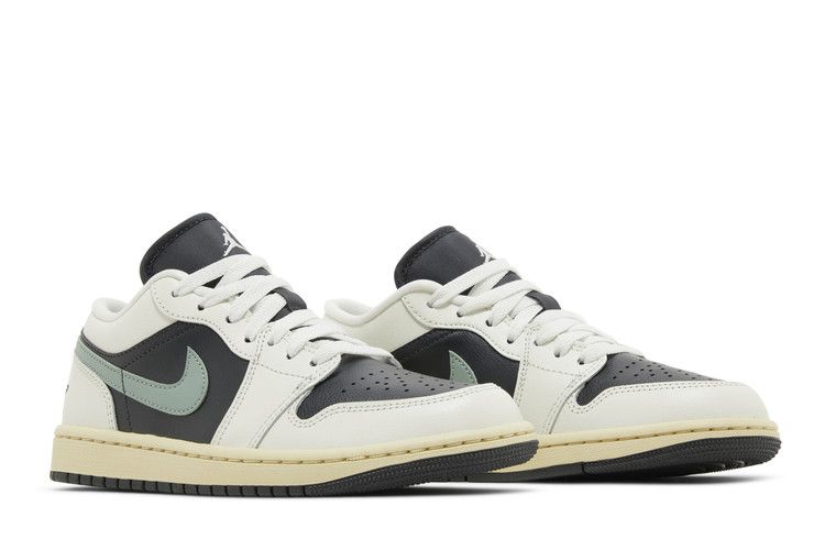 Jordan 1 Low Anthracite Jade Smoke