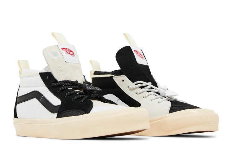 Advisory Board Crystals X Vans Sk8-Hi Ext Black White