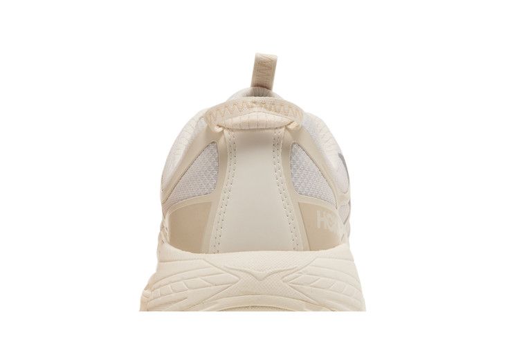 Hoka Mafate Three2 Eggnog Shifting Sand