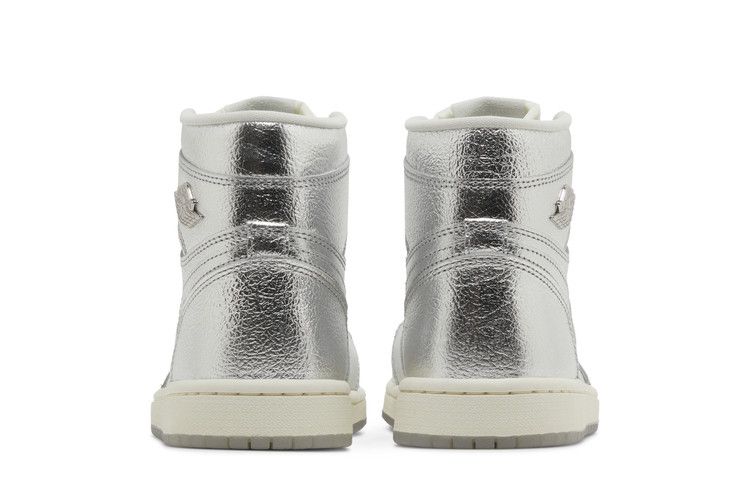 Wmns Air Jordan 1 RETRO High OG 'chrome'