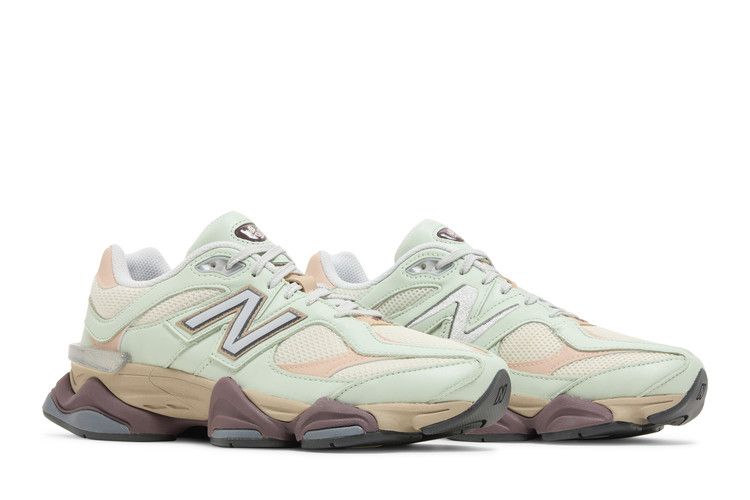 Buy 9060 'Clay Ash' - U9060GCA | GOAT