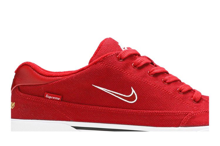 Supreme x SB GTS QS 'Gym Red'