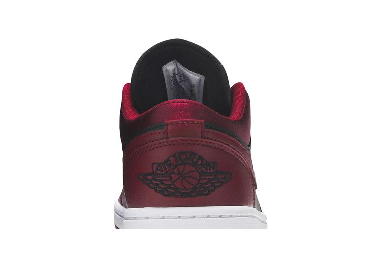 Wmns Air Jordan 1 Low SE Dark Beetroot
