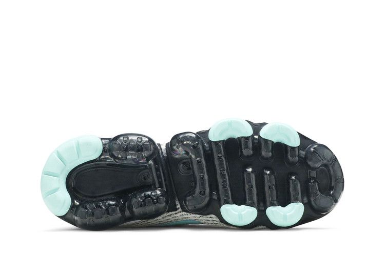 Buy Nike Wmns Air VaporMax Flyknit 3  display picture 1
