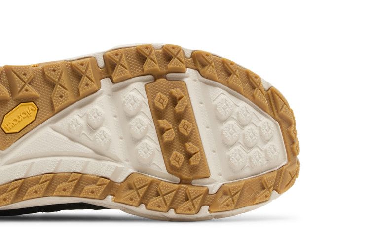 Hoka Tor Ultra Low Gore-Tex Mountain View