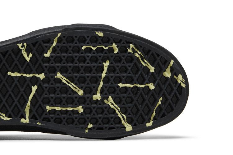 Buy Sk8-Hi 'Midnight Shift Black Skull' - VN000BW7BKA | GOAT