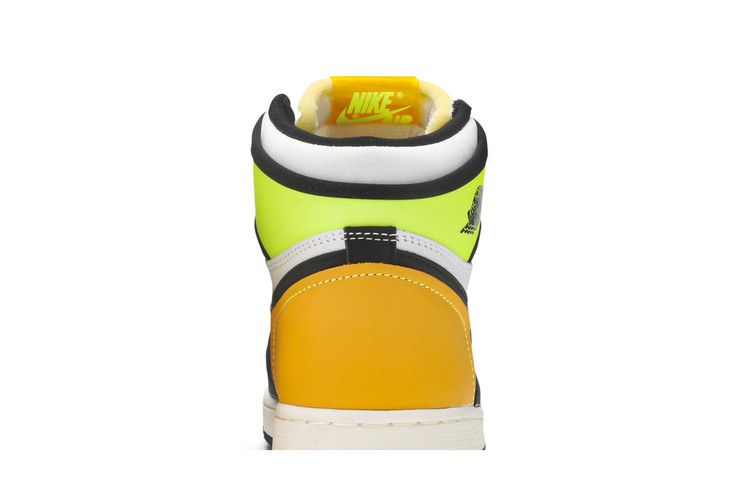 Air Jordan 1 RETRO High OG Gs Volt Gold
