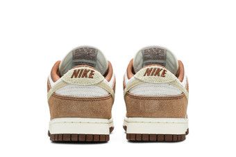 Buy Dunk Low Premium 'Medium Curry' - DD1390 100 | GOAT